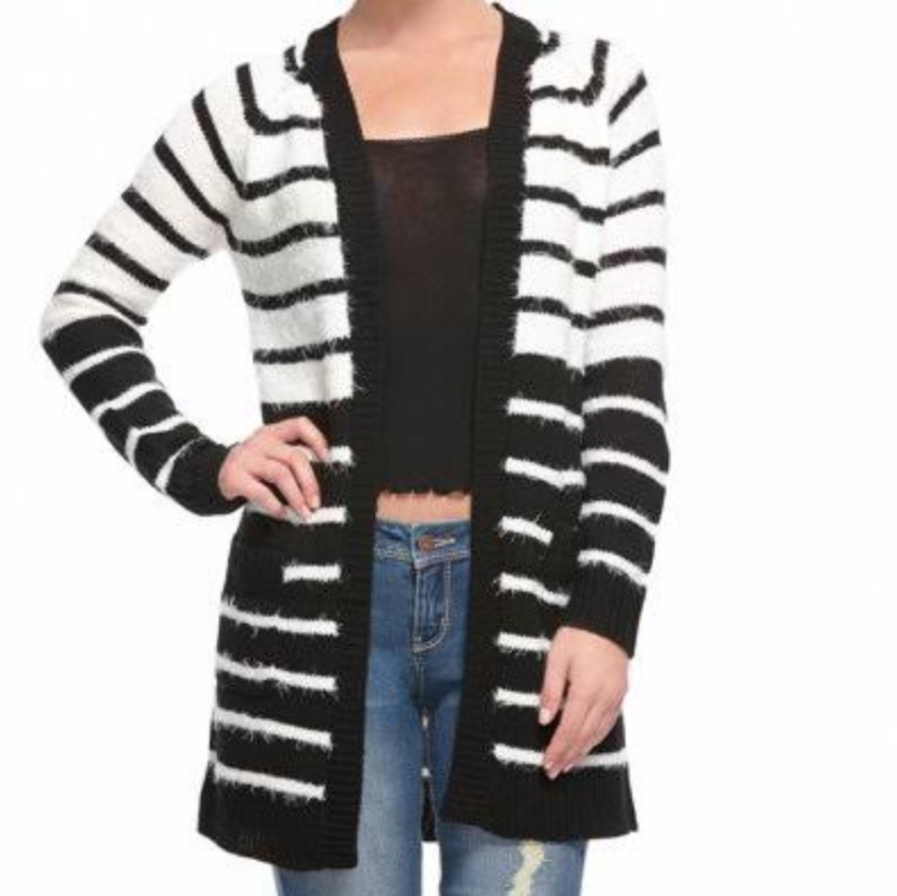 L.e.i  Long Cardigan Size XL